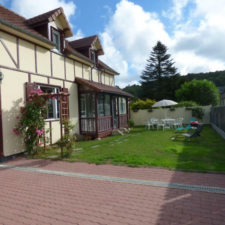 Gite Le Petit Chalet Avec Parking Gratuit Étretat Kültér fotó